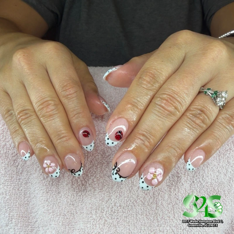 Shine 4 Seasons Salon